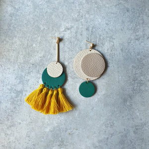 All-Rounder Tassel Earrings (DIJON)