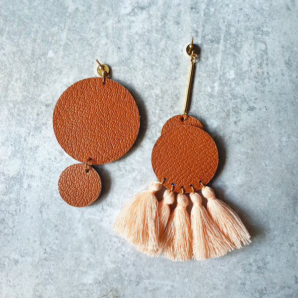 All-Rounder Tassel Earrings (PEACH)