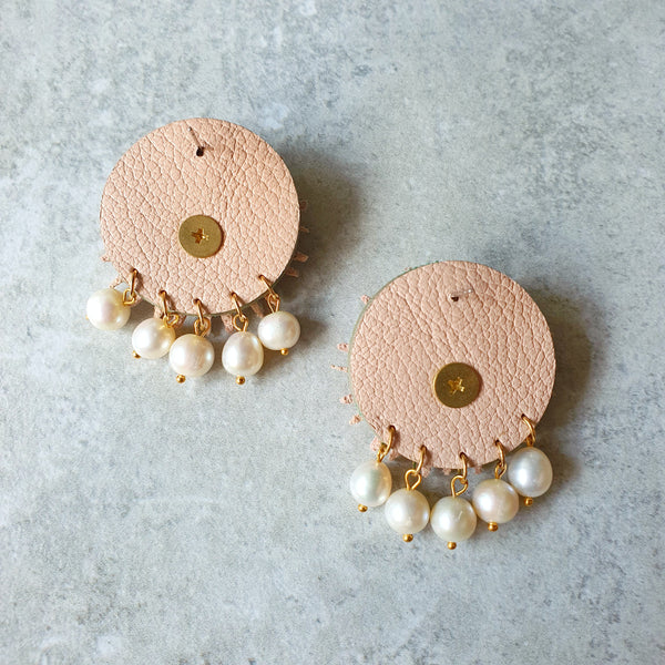 Here Comes The Sun Megastuds (PEARLY CRIMSON)