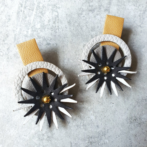 Rising Sun Megastuds (BLACK)