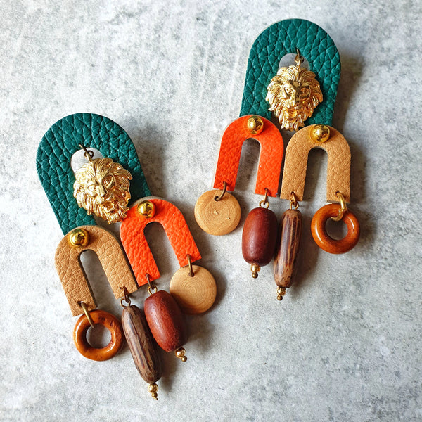 Tri-Arch Lionhead Dangle-studs (SAFARI)