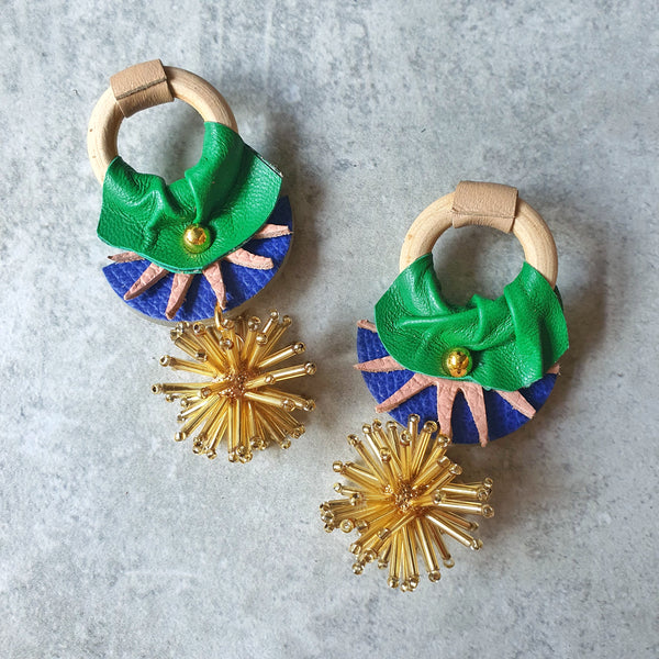 Light The Night Dangle-studs (GREEN)
