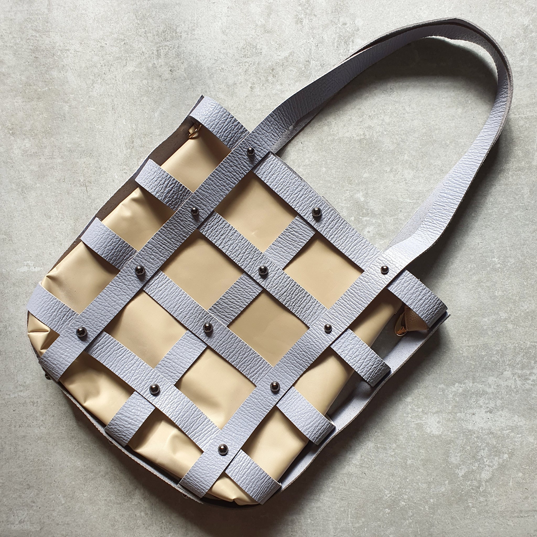 Leather Square Caged Tote (GRAY)