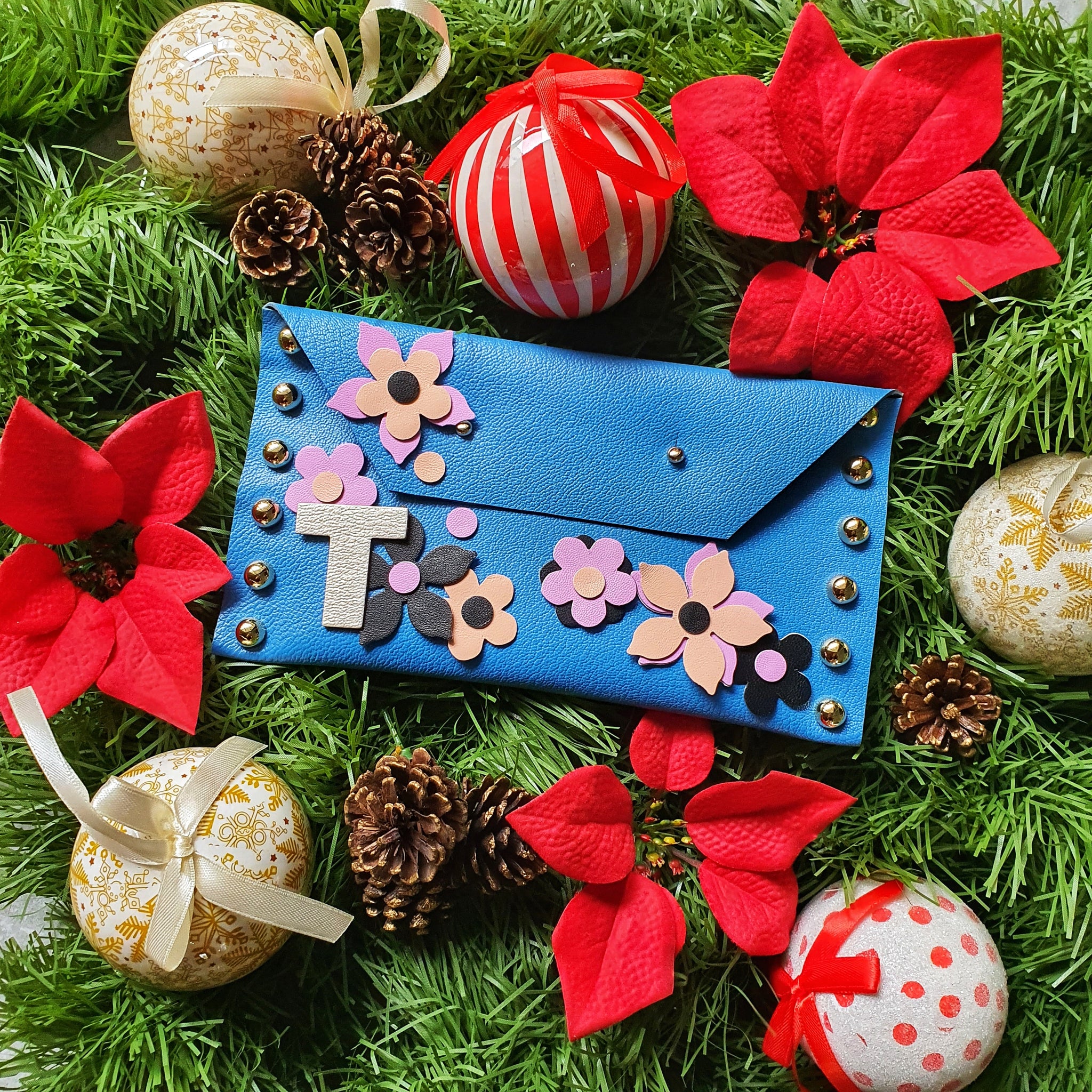 DIY Clutch Kit: Floral Fantasy (DENIM BLUE)