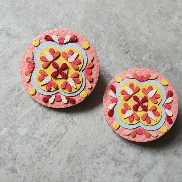 Medallion Peranakan Tile Megastuds (PINK)