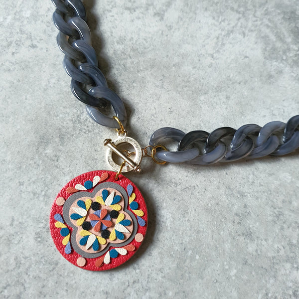 Medallion Peranakan Tile Necklace (CERISE)