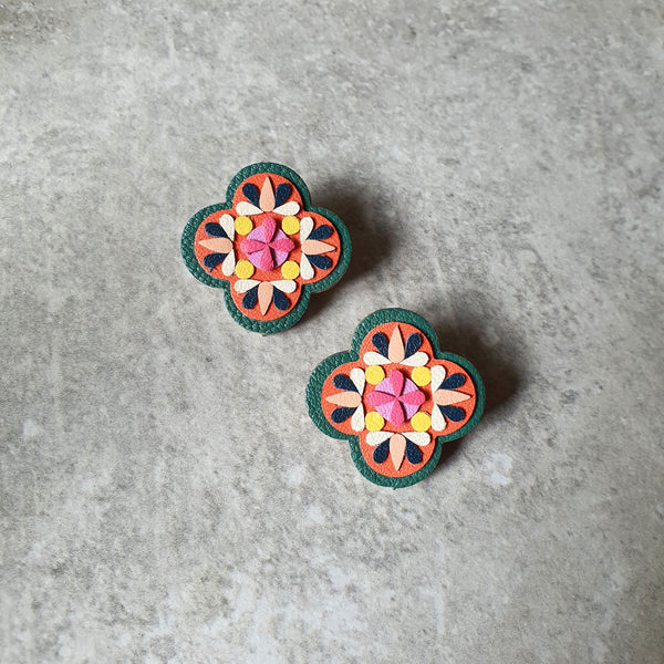 Quatrefoil Peranakan Tile Studs (FOREST)