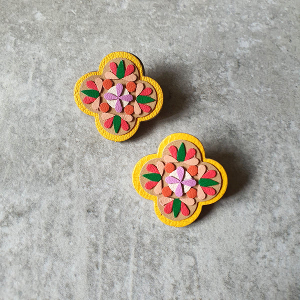 Quatrefoil Peranakan Tile Studs (LEMON)