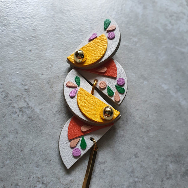 Stained-Glass Fan Dangle-studs (WHITE)