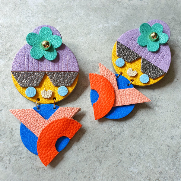 Summertime Twins Dangle-studs (KELLY)