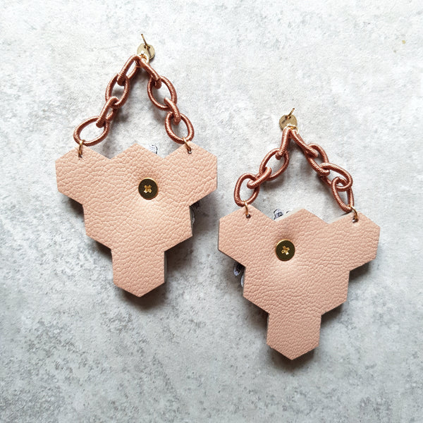 Triangle Honeycomb Earrings (LIGHT ORANGE)