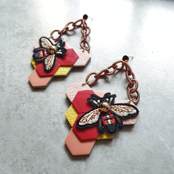 Triangle Honeycomb Earrings (FUCHSIA)